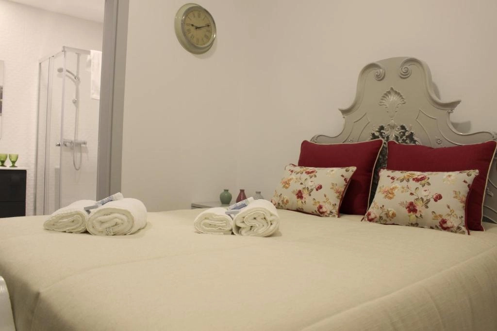 Quarto Duplo com Casa de Banho Privativa